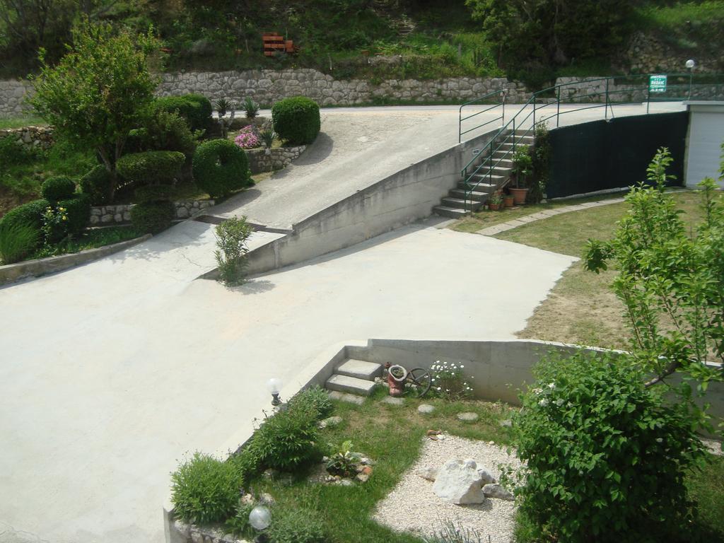 Apartments Rezek Supetarska Draga Exterior foto